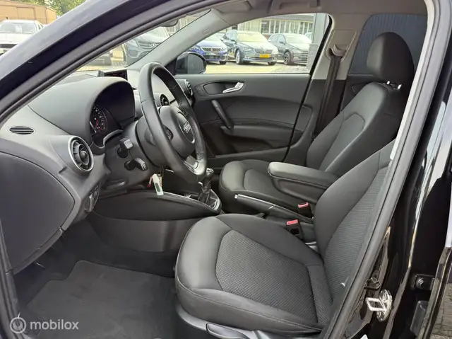 Audi A1 view 10