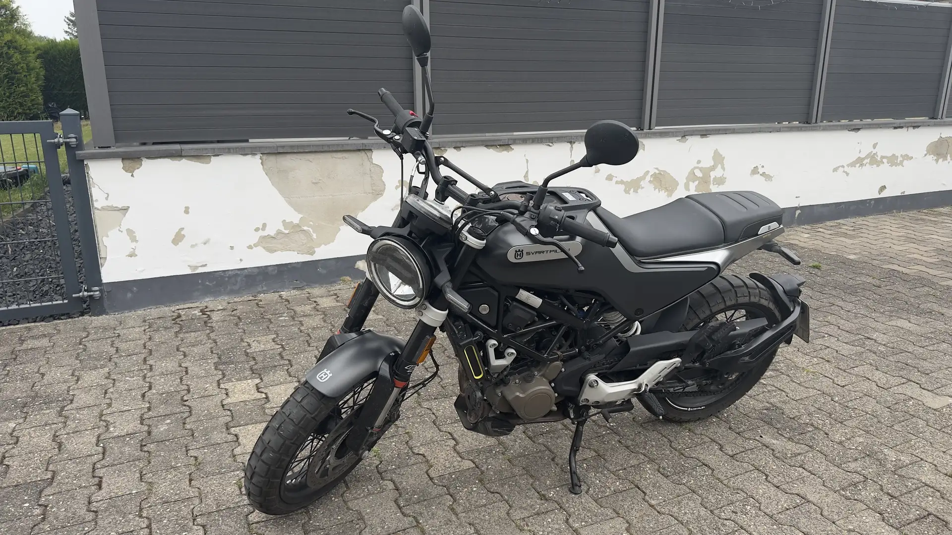 Husqvarna Svartpilen 125 - 2