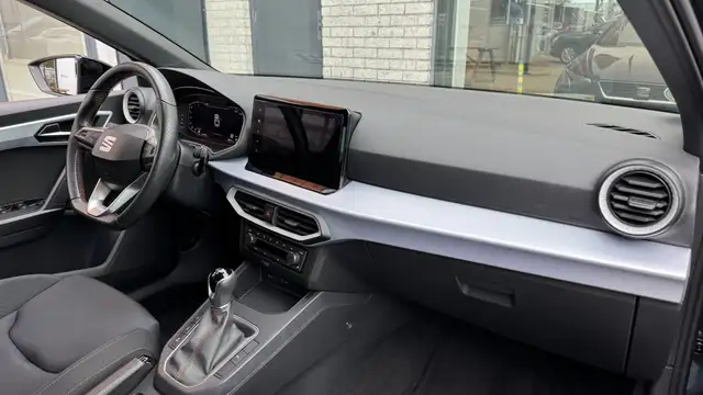 SEAT Ibiza view 8