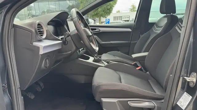 SEAT Ibiza view 11