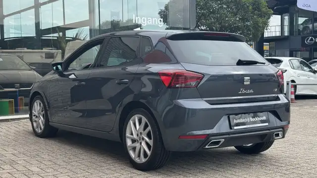 SEAT Ibiza view 5
