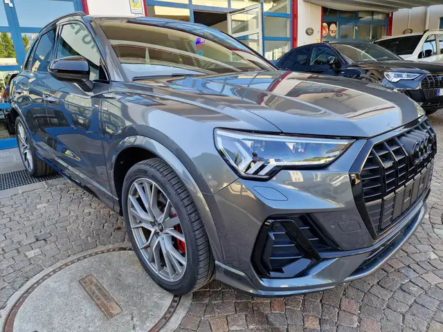 Audi Q3 view 2