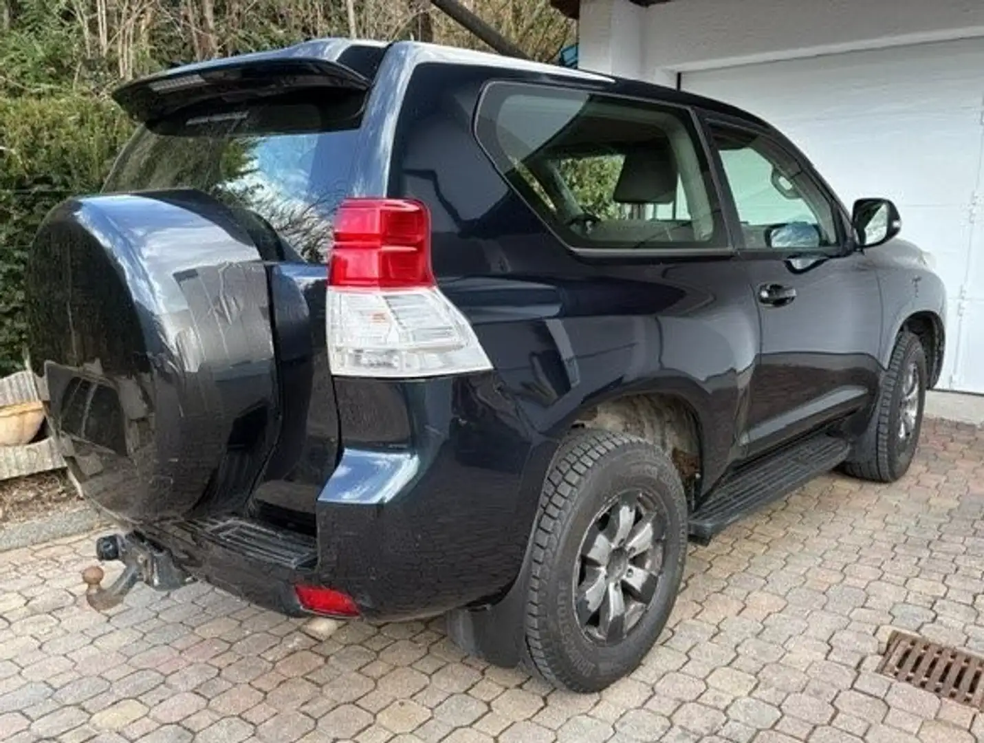 Toyota Land Cruiser Landcruiser 300 3,0 D-4D 190 City DPF Aut. City Grün - 2