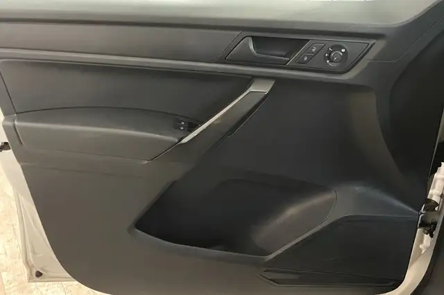 Volkswagen Caddy view 11