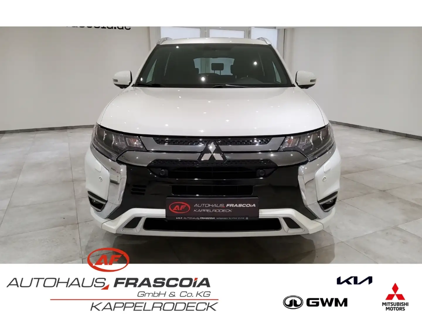 Mitsubishi Outlander Plus Spirit 4WD Navi Leder 360grad Kam AHK Apple C Blanc - 2