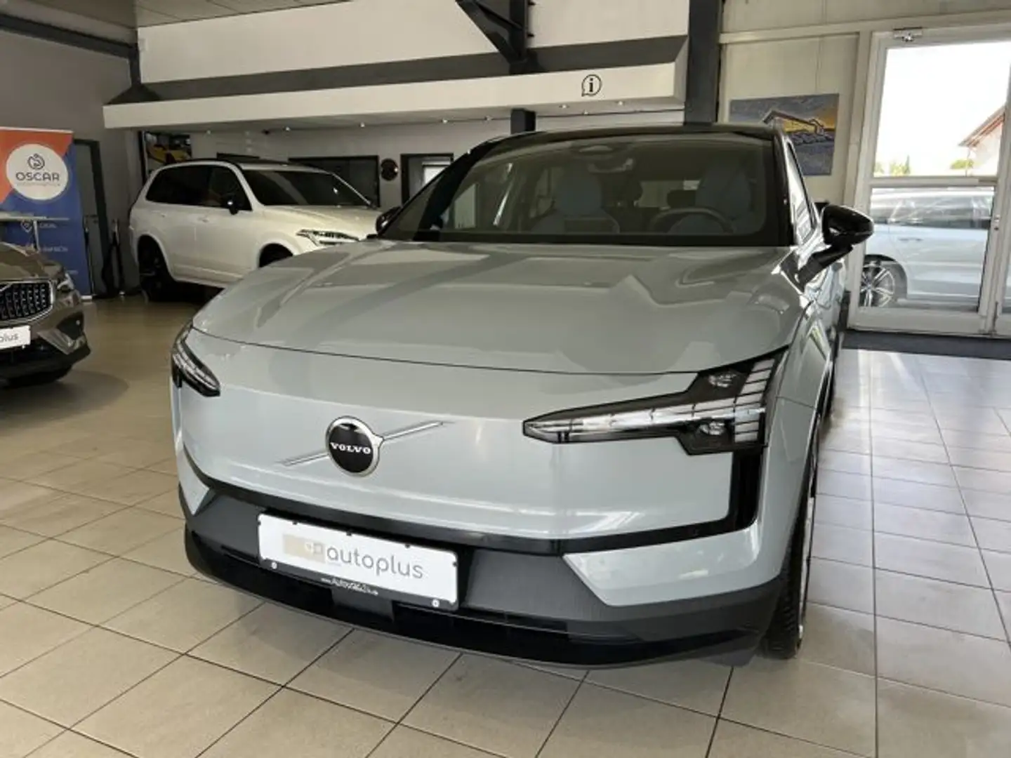 Volvo EX30 Plus AWD Performance ACC BLIS Kamera LED Grau - 2