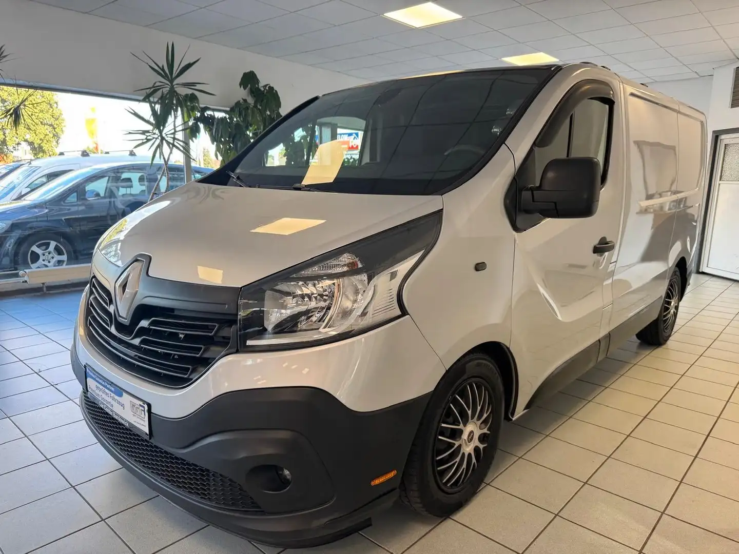 Renault Trafic Kasten L1H1 2,7t Komfort **3.Sitze+Navi** Grau - 1