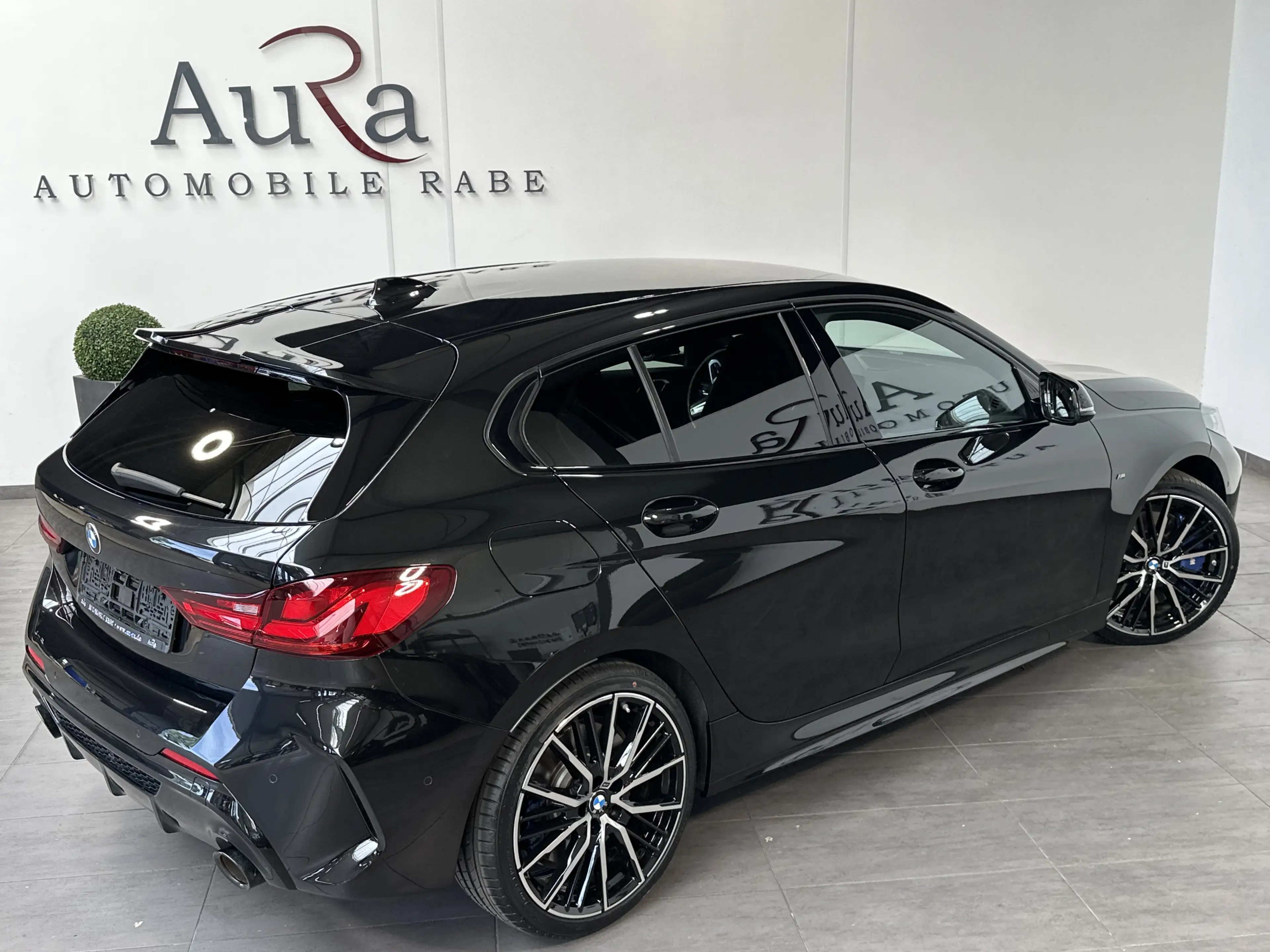 BMW 135 i xDrive NAV+LED+KEYLESS+KAMERA+H&K+19ZO+1HD — photo 5