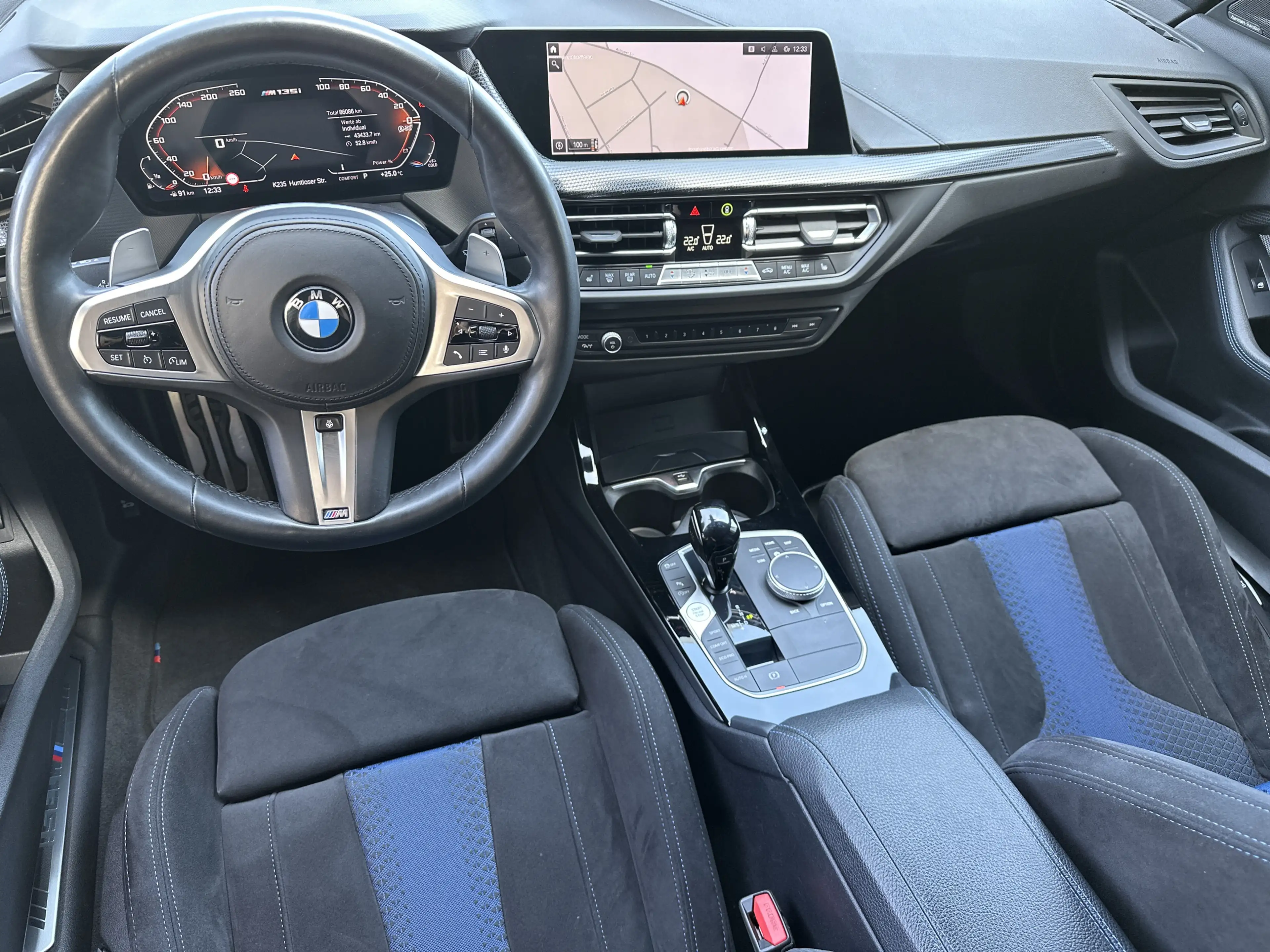 BMW 135 i xDrive NAV+LED+KEYLESS+KAMERA+H&K+19ZO+1HD — photo 11