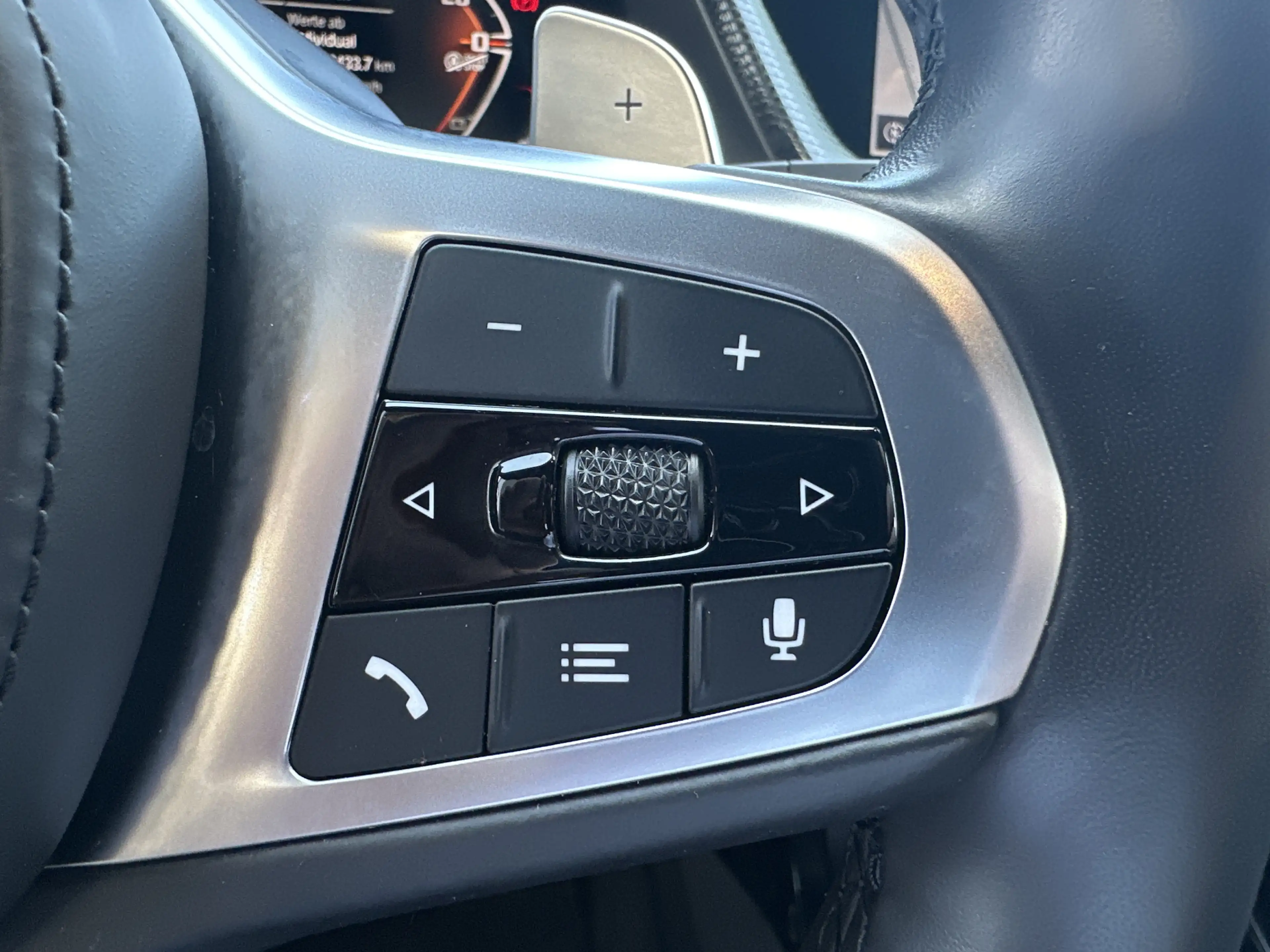 BMW 135 i xDrive NAV+LED+KEYLESS+KAMERA+H&K+19ZO+1HD — photo 13