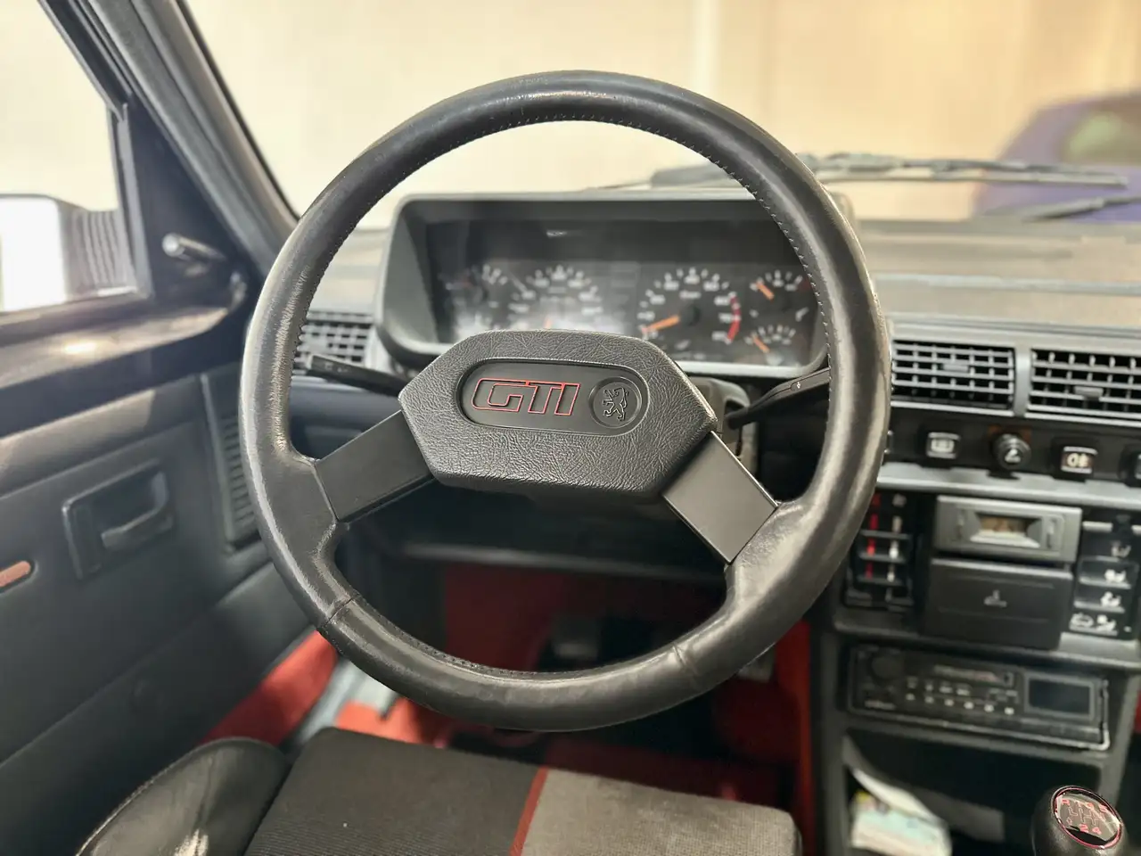 Peugeot 205 1.9i GTi, foto 10