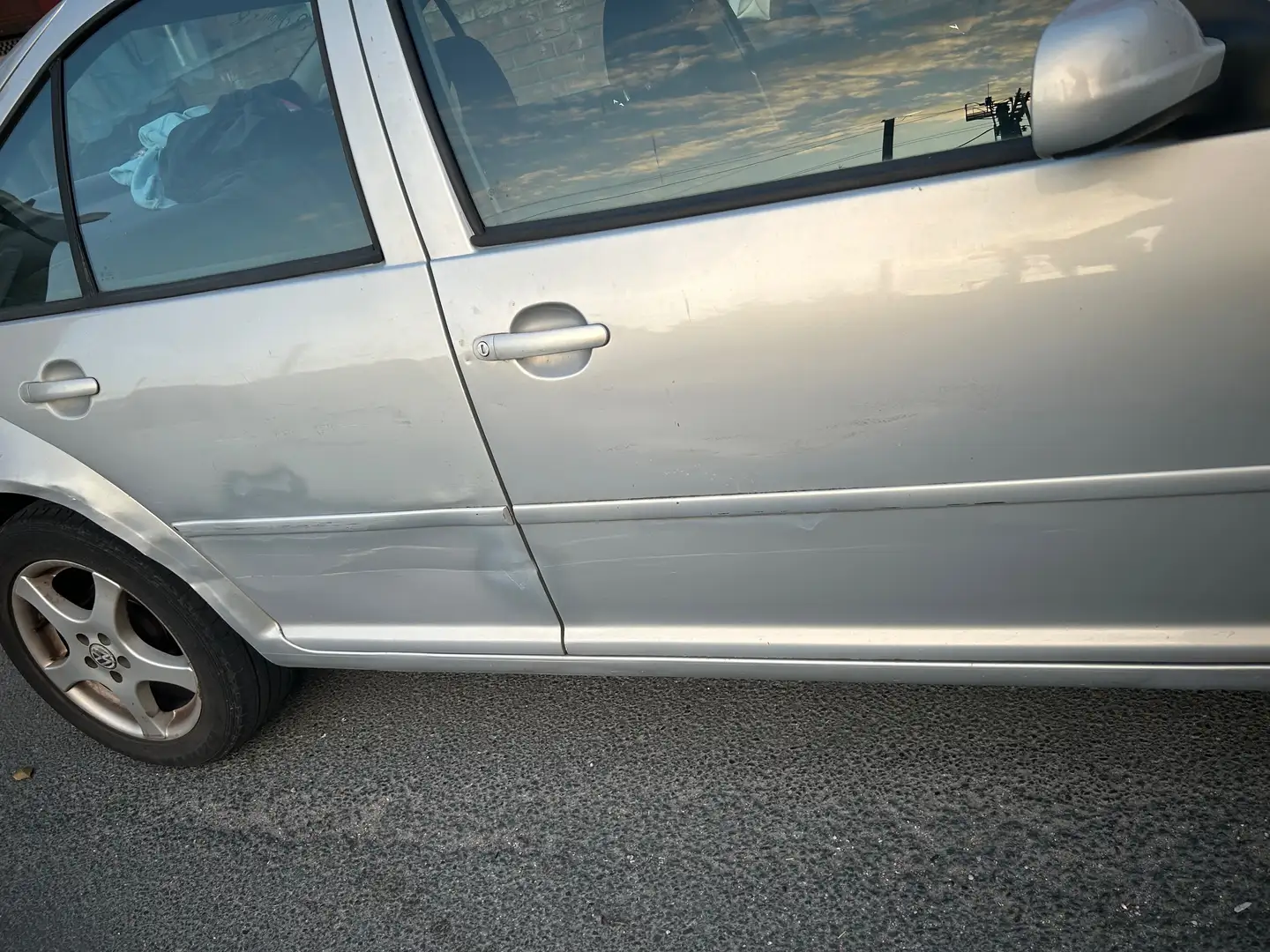 Volkswagen Bora 1.9 TDi Base Gris - 1