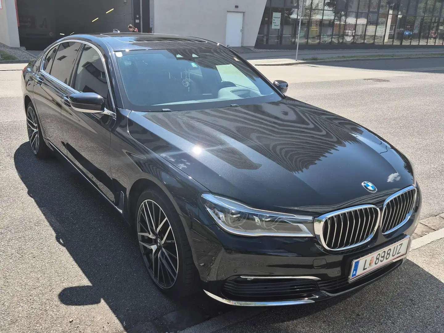 BMW 730 730d Aut. Schwarz - 2