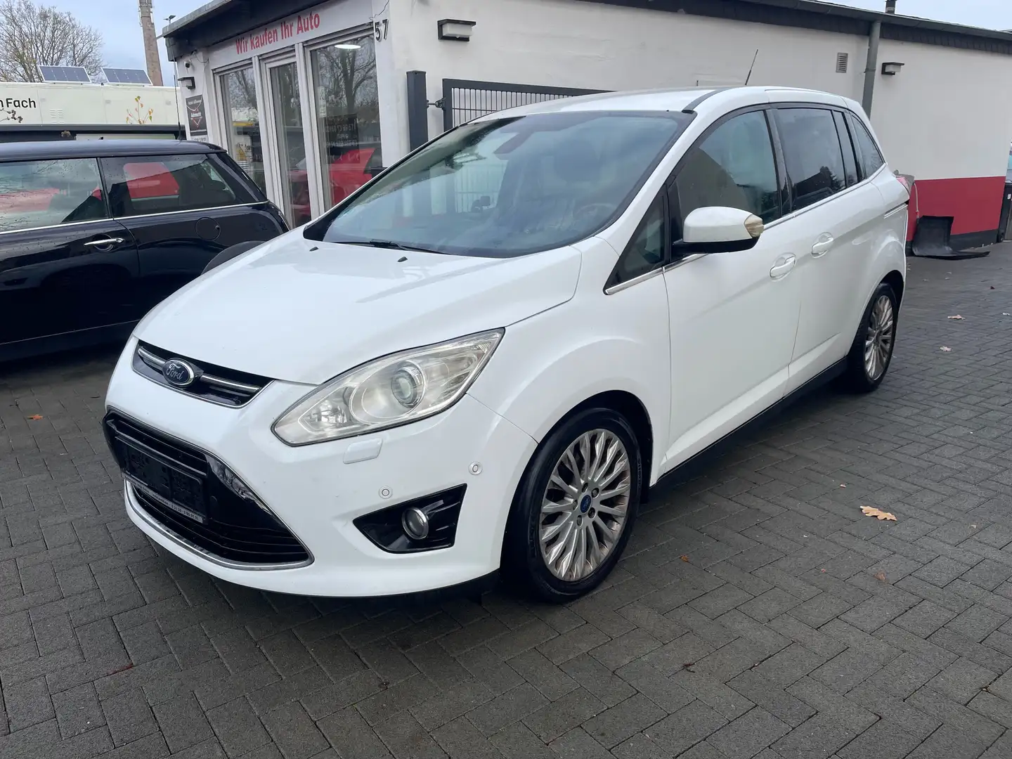 Ford Grand C-Max Titanium | Euro 5 | Klima Optisch Gebrauchsspuren White - 1