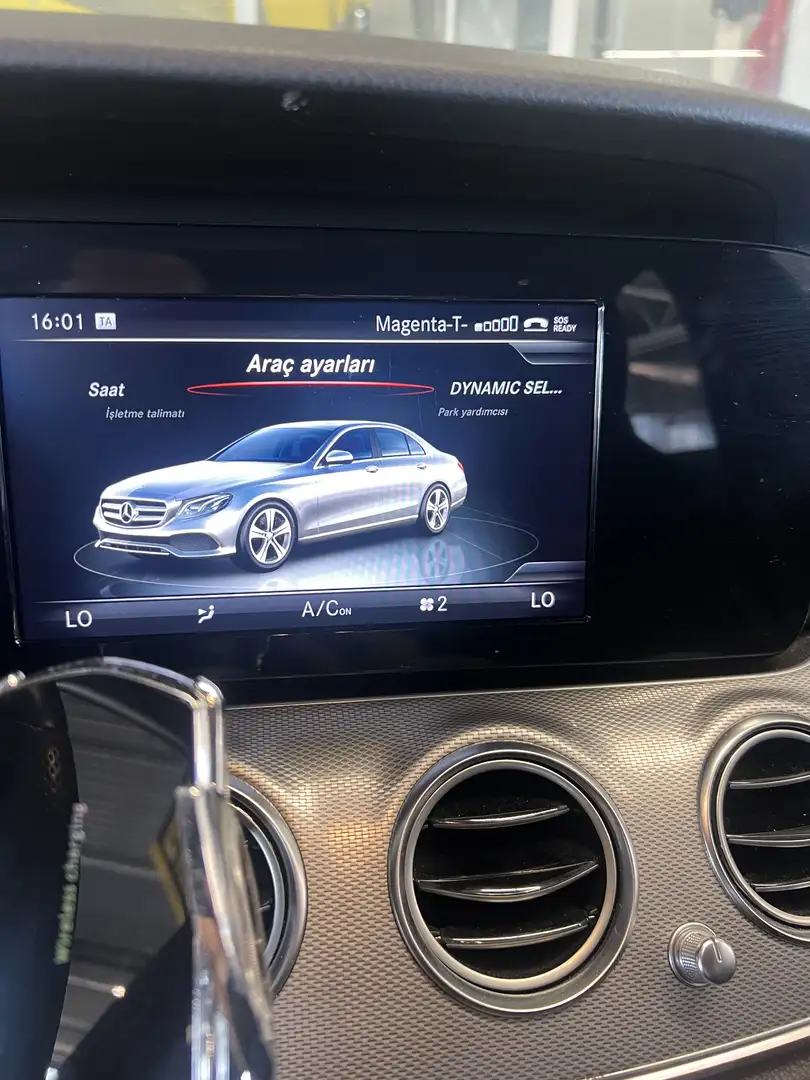 Mercedes-Benz E 220 d 9G-TRONIC Avantgarde - 2