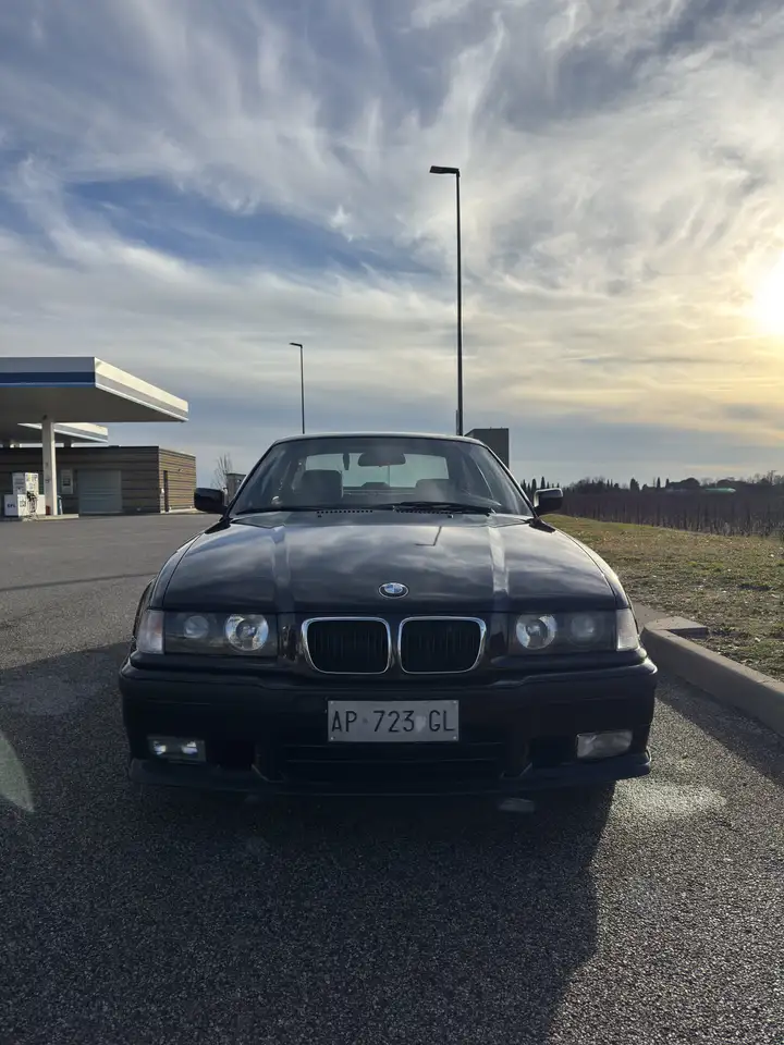 BMW 320i Coupe Thunder, foto 2