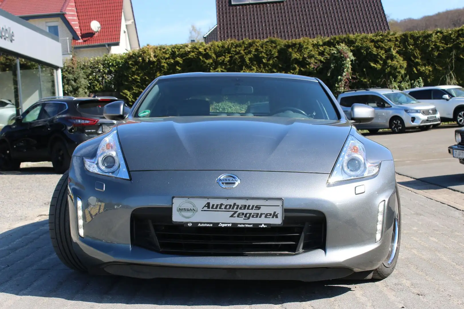 Nissan 370Z Pack Automatik Сірий - 2