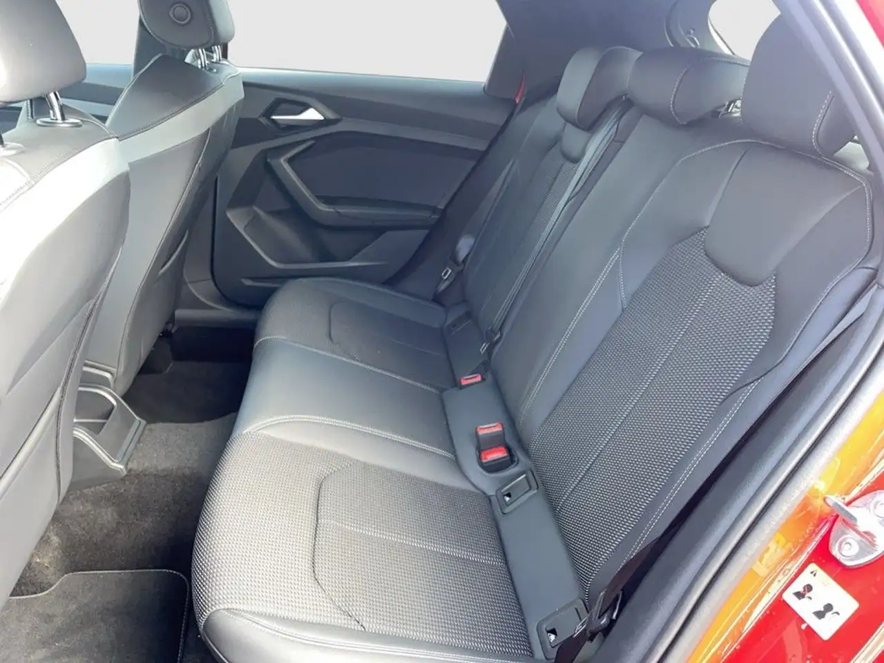 Audi A1 30 TFSI LED*MMI Plus*Audi Sound* 16