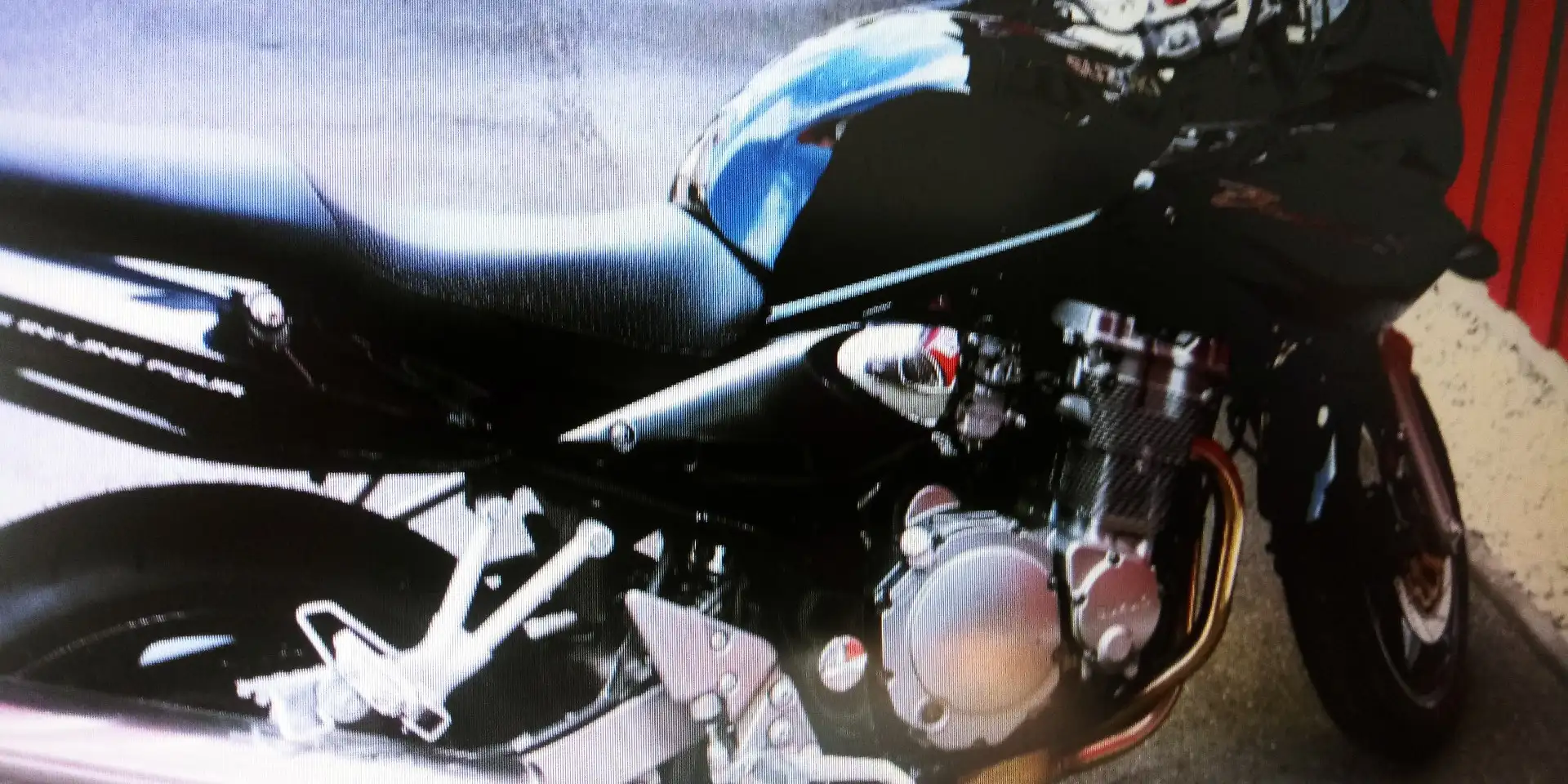 Suzuki GSF 600 Negro - 2