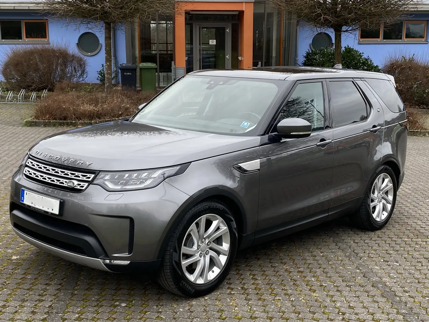 Land Rover Discovery Discovery 3.0 Td6 HSE Grau - 2