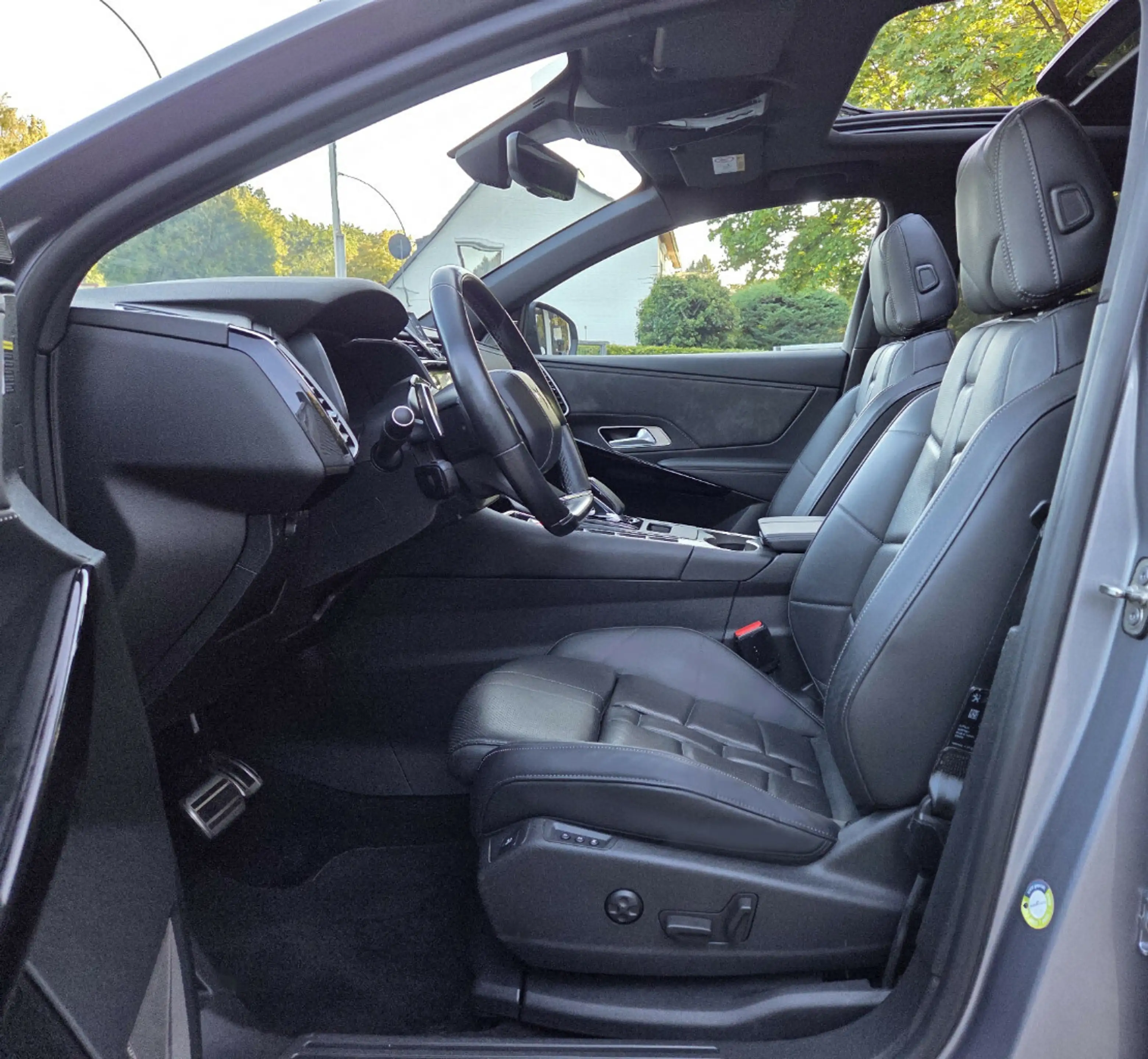 DS Automobiles DS 7 Crossback .4x4.PanSD.Led.SHZ+Lüft.Cam.AHK — photo 2