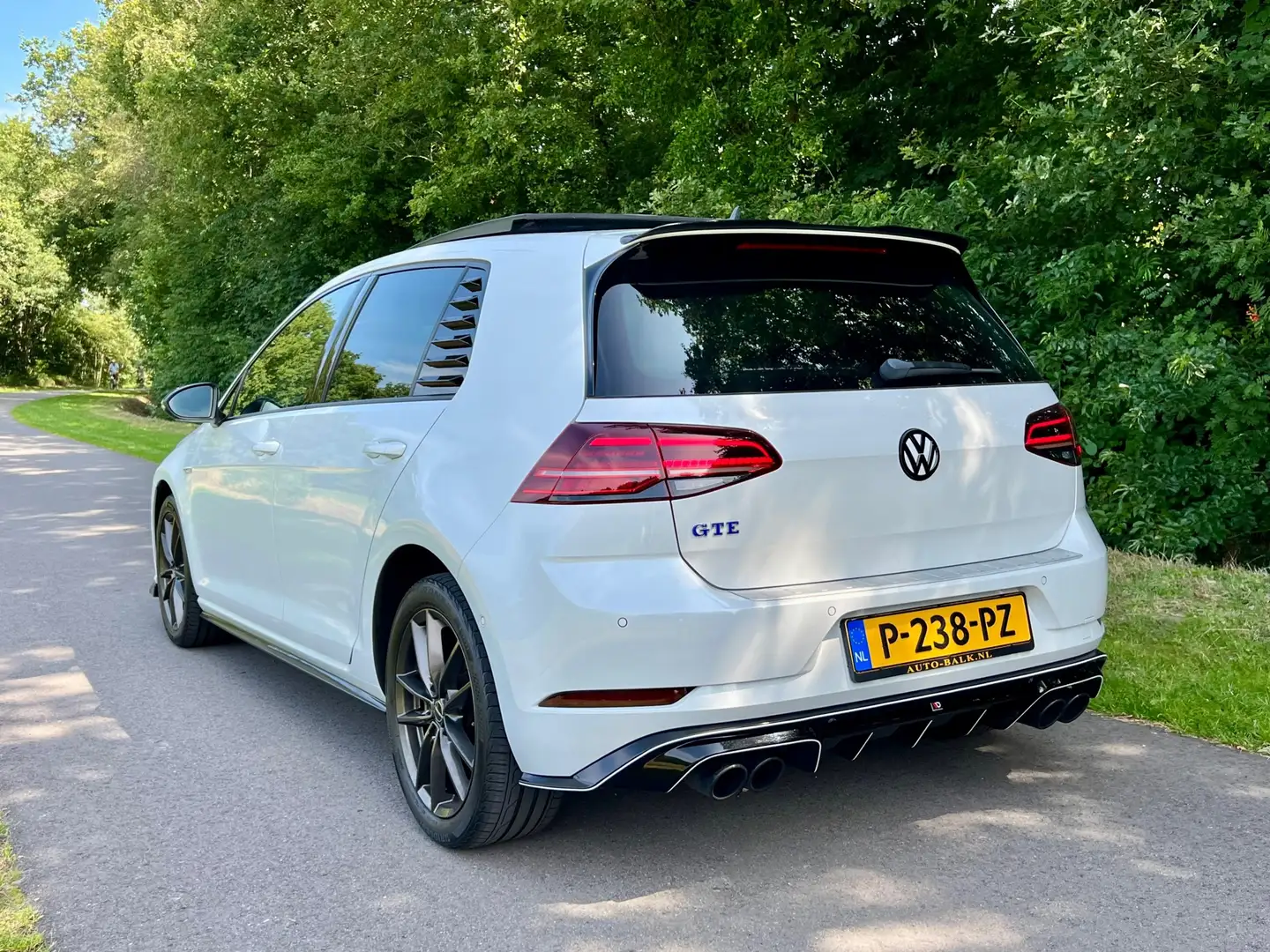Volkswagen Golf GTE 1.4 TSI PHEV | Maxton | Pano | ACC | Camera | Blanco - 2