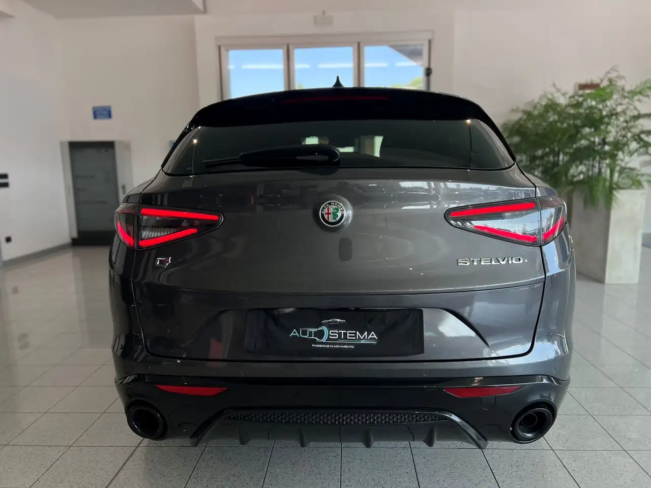 Alfa Romeo Stelvio 2024