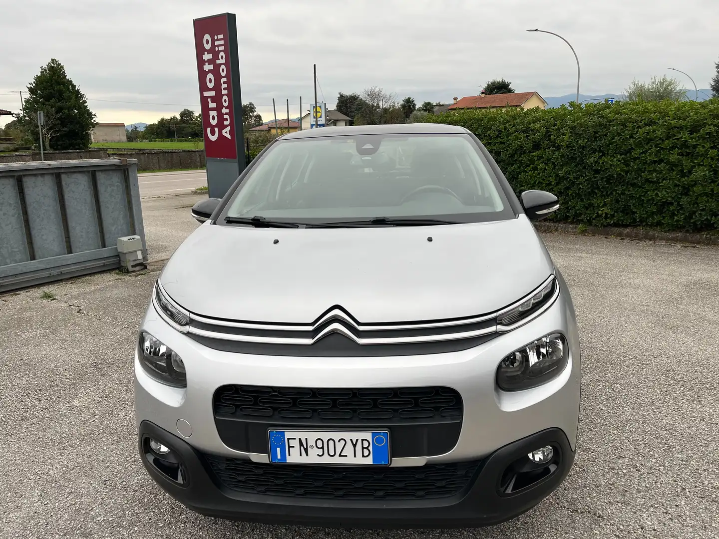 Citroen C3 C3 1.2 puretech Shine 82cv Navi Parktronic Grigio - 2