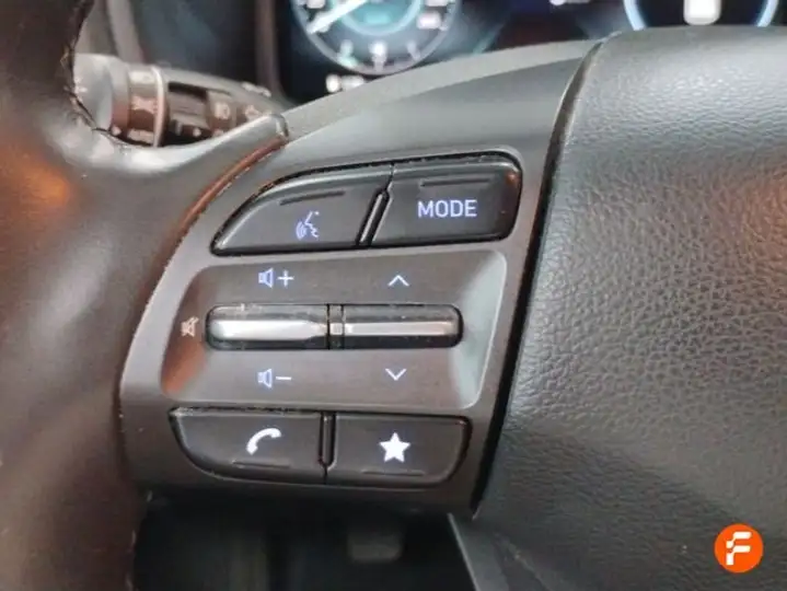Hyundai Kona FL TGDI 1.0 48V 4X2 MAXX 2022, foto 21