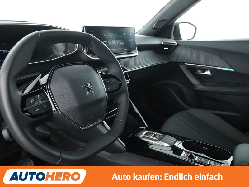 Peugeot e-2008 electric drive 100 kW Allure Pack Aut.*NAVI* — photo 11