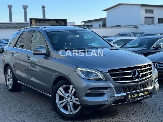 Mercedes-Benz ML 350 CDI 2.HAND+LED+NAVI+S.DACH+AHK+R.KAM+SHZ