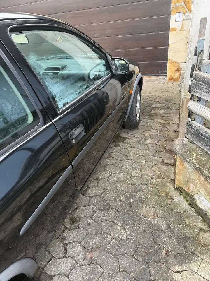 Opel Corsa LS, foto 3