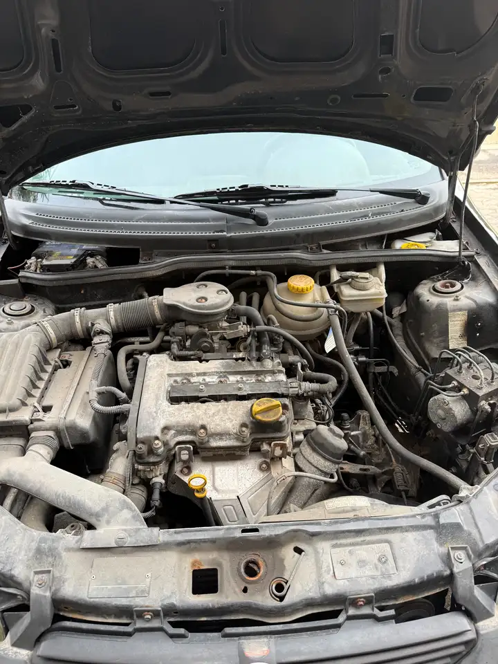 Opel Corsa LS, foto 8