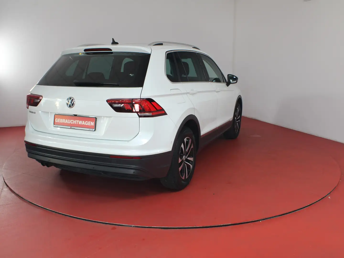 Volkswagen Tiguan IQ.Drive 1.5TSI DSG 321,-ohne Anzahlung AHK Pano Weiß - 2