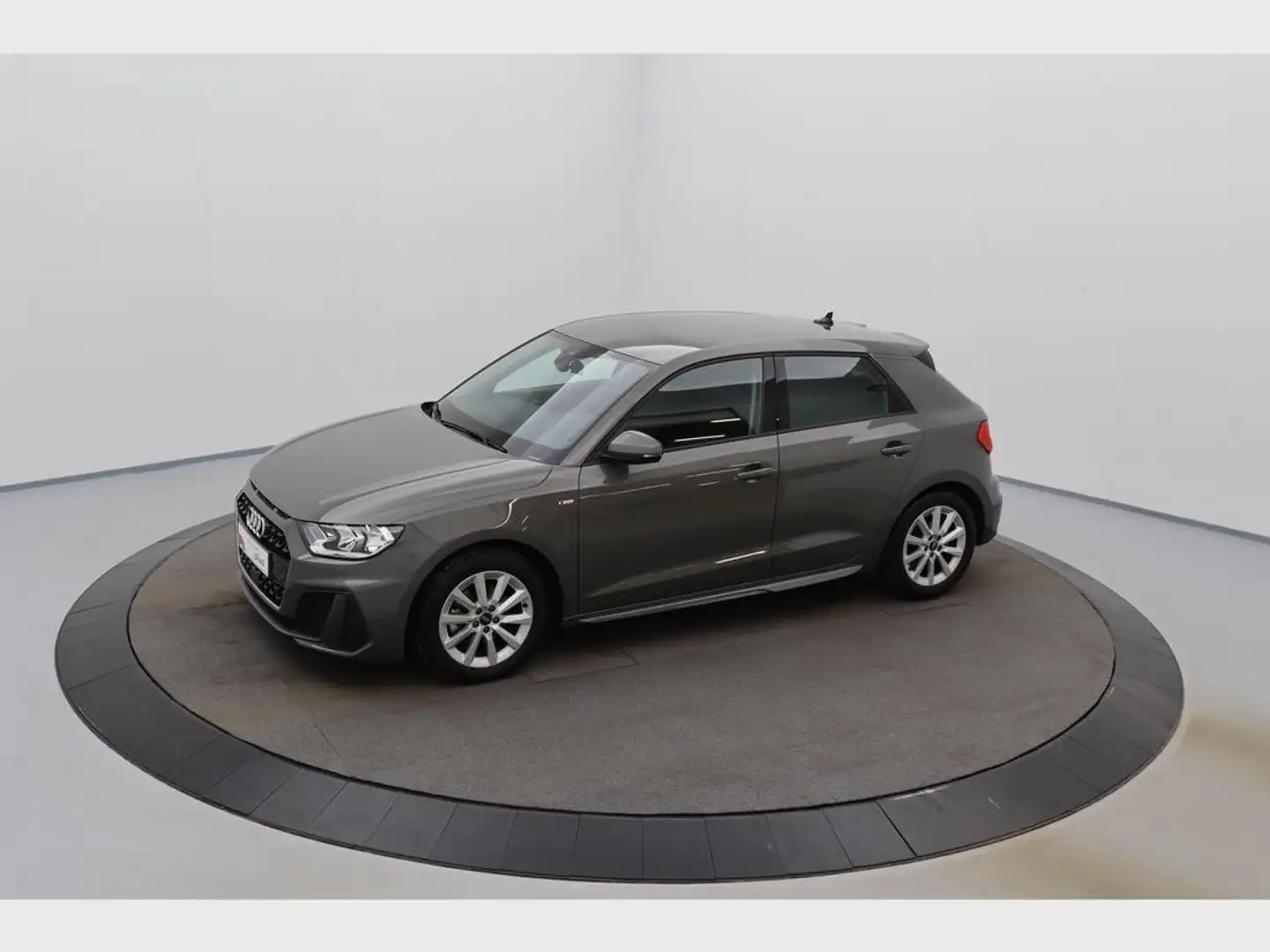 Audi A1 Sportback Audi A1 Sportback S line 30 TFSI  85(116 Grijs - 2