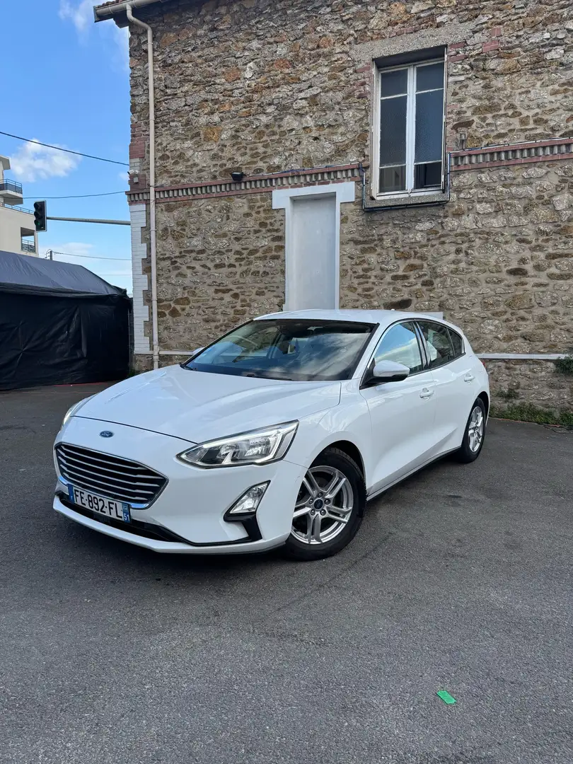 Ford Fiesta 1.5 TDCi 120 ch S&S BVM6 Titanium Blanc - 1