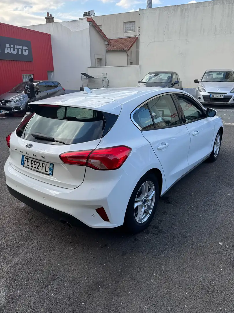 Ford Fiesta 1.5 TDCi 120 ch S&S BVM6 Titanium Blanc - 2