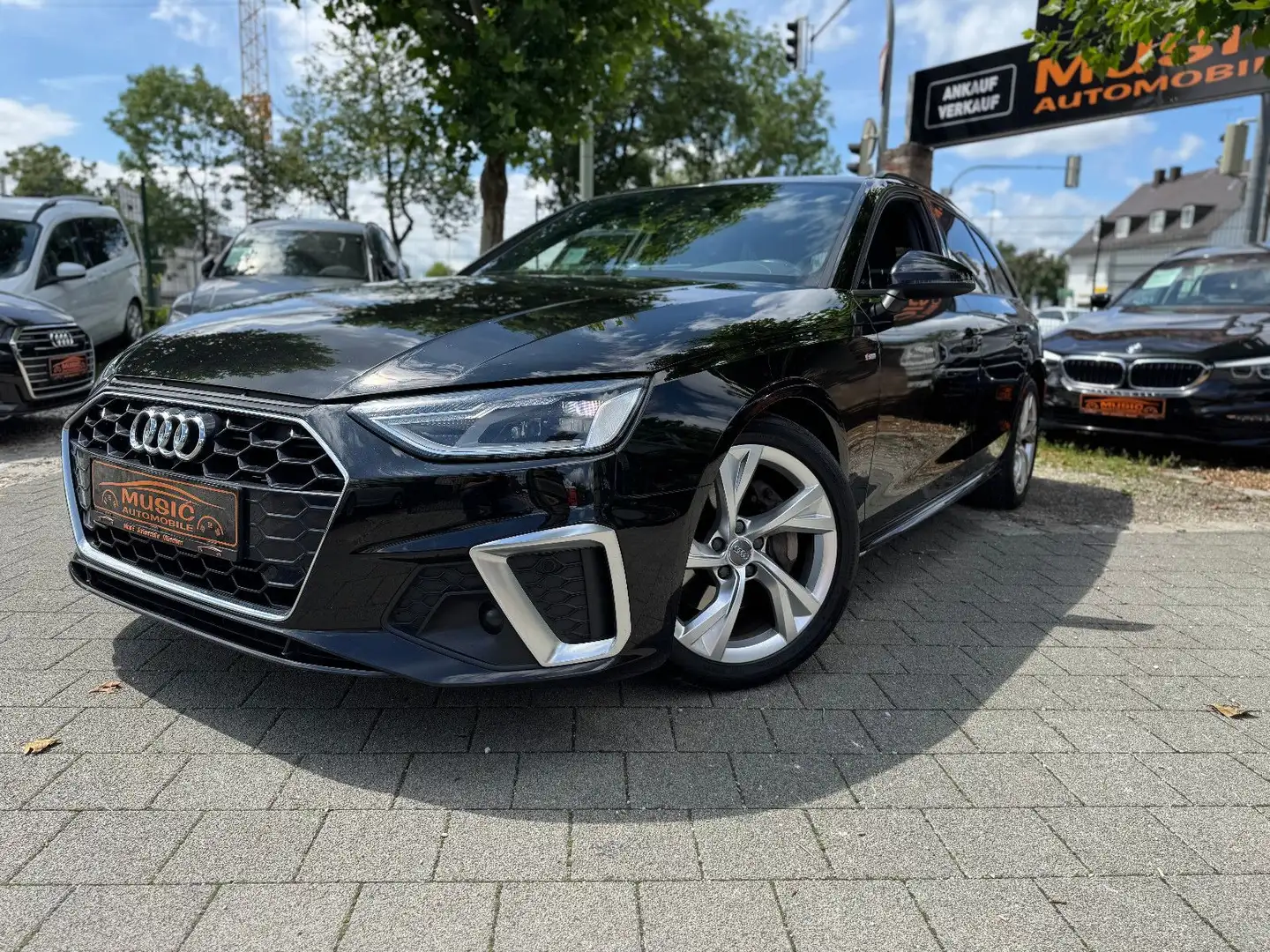 Audi A4 Avant 40 TDI S line Schwarz - 2