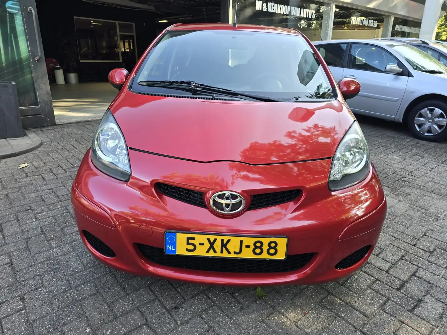 Toyota Aygo 1.0-12V Aspiration Green | 12MND GARANTIE | AIRCO Rood - 2