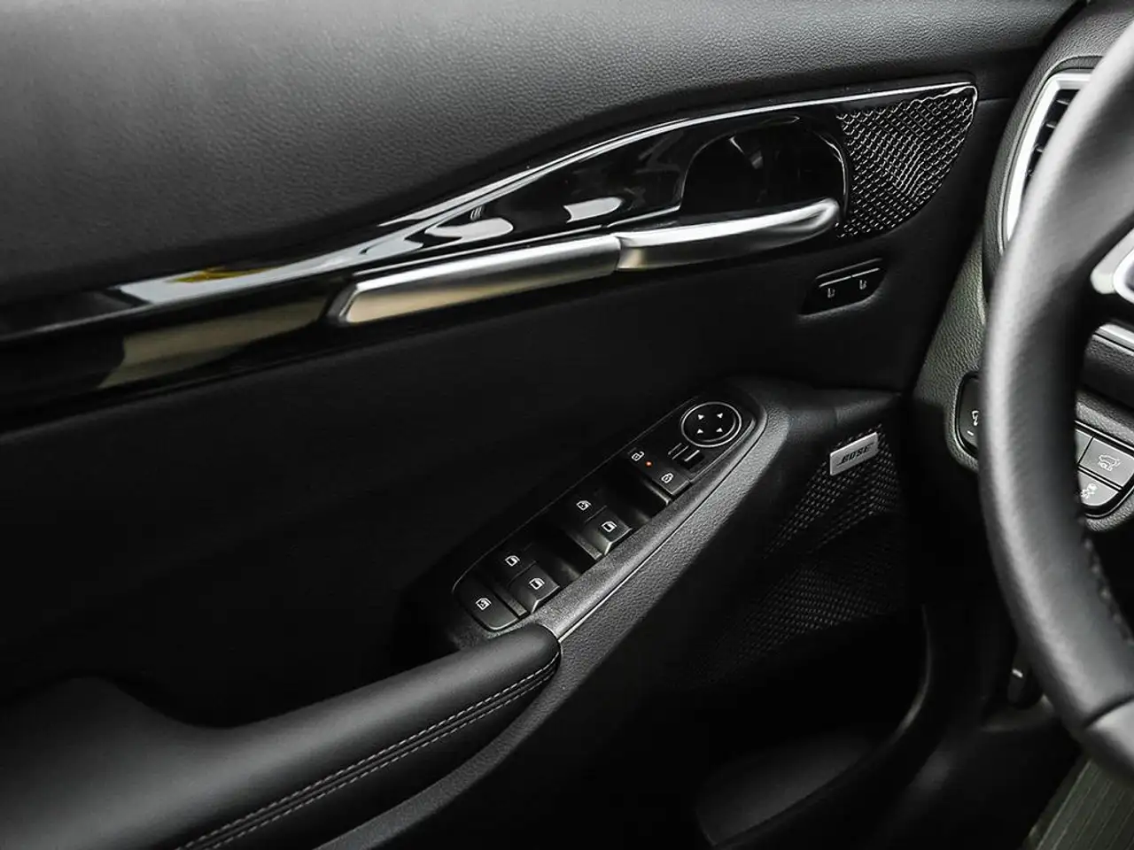 Kia Seltos снимка Kia Seltos