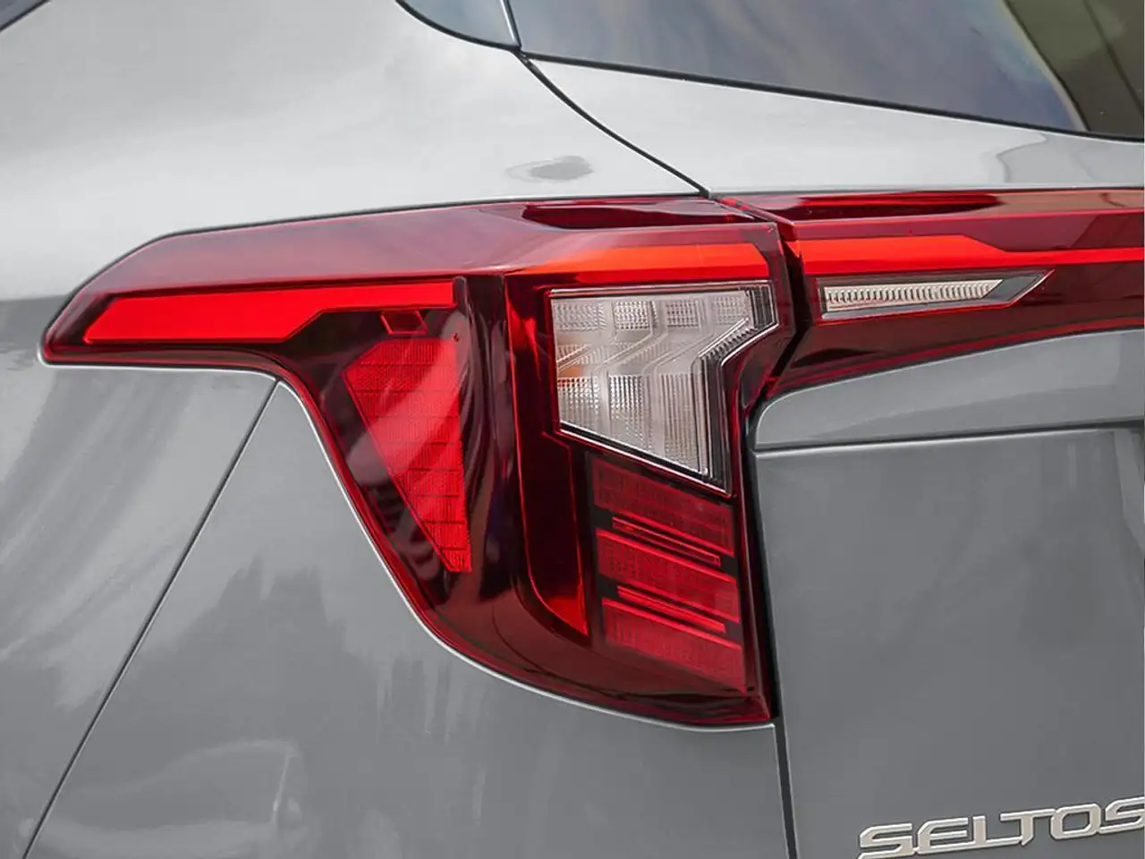 Kia Seltos снимка Kia Seltos