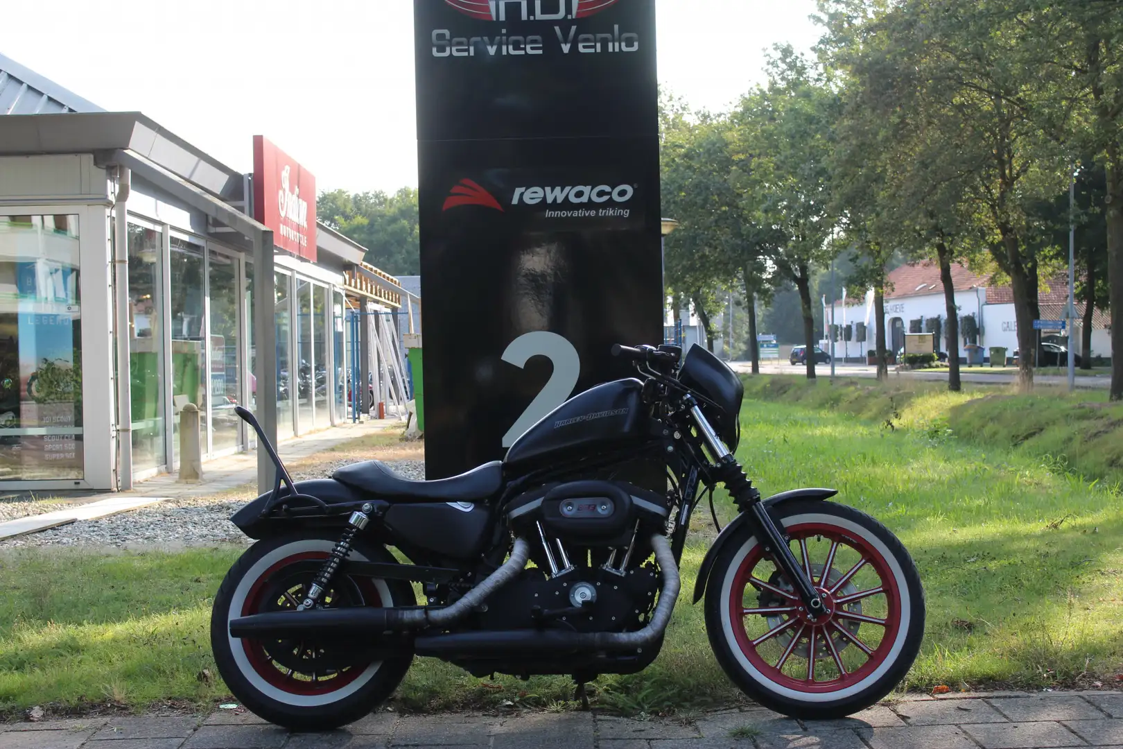 Harley-Davidson Sportster XL 883 XL883N Zwart - 1