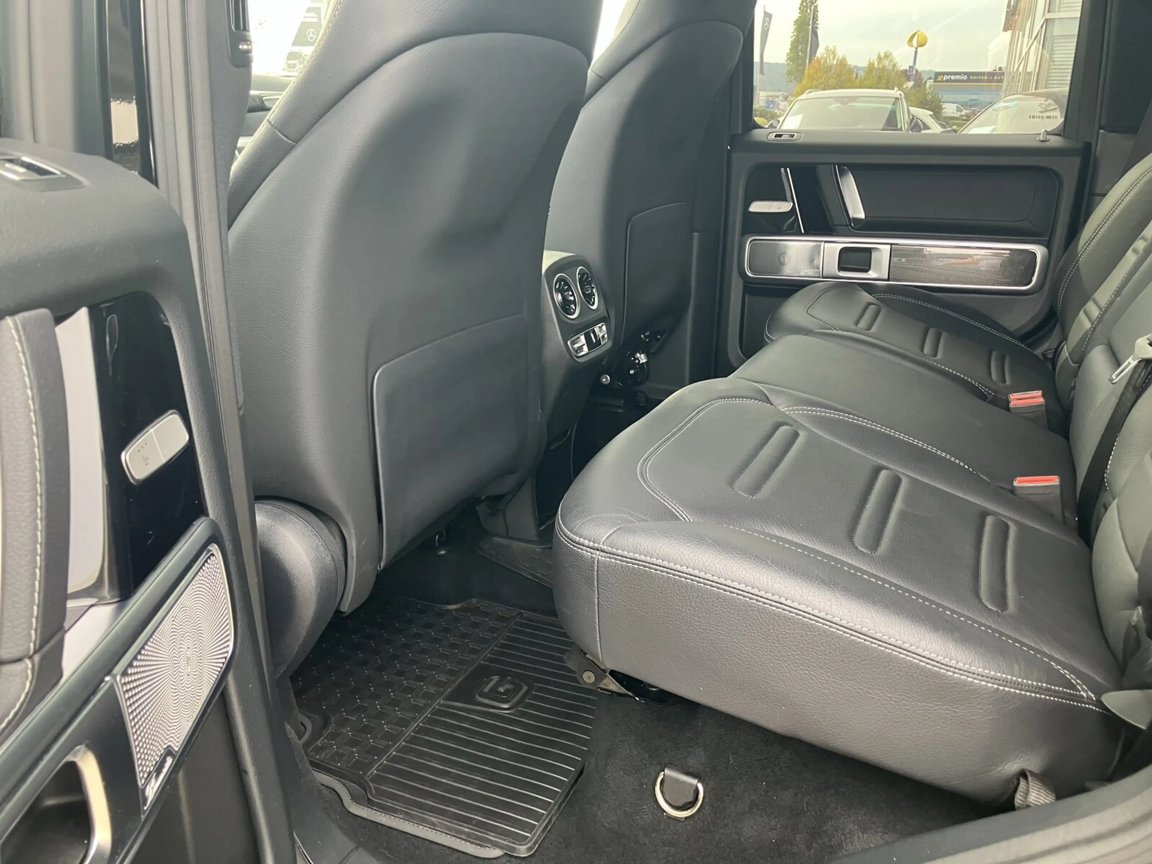 Mercedes-Benz G 400 G 400 d AMG Line/COMAND APS/Navi/SHD/Distronic LED — photo 6