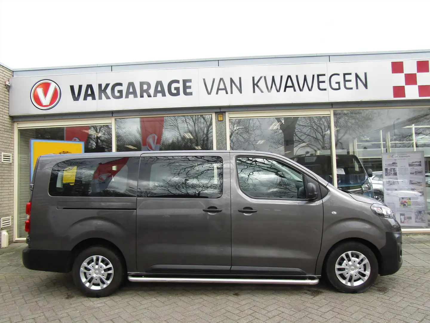 Opel Vivaro 9 PERSOONS BUS L3 AIRCO CRUISE CONTROL Grijs - 1