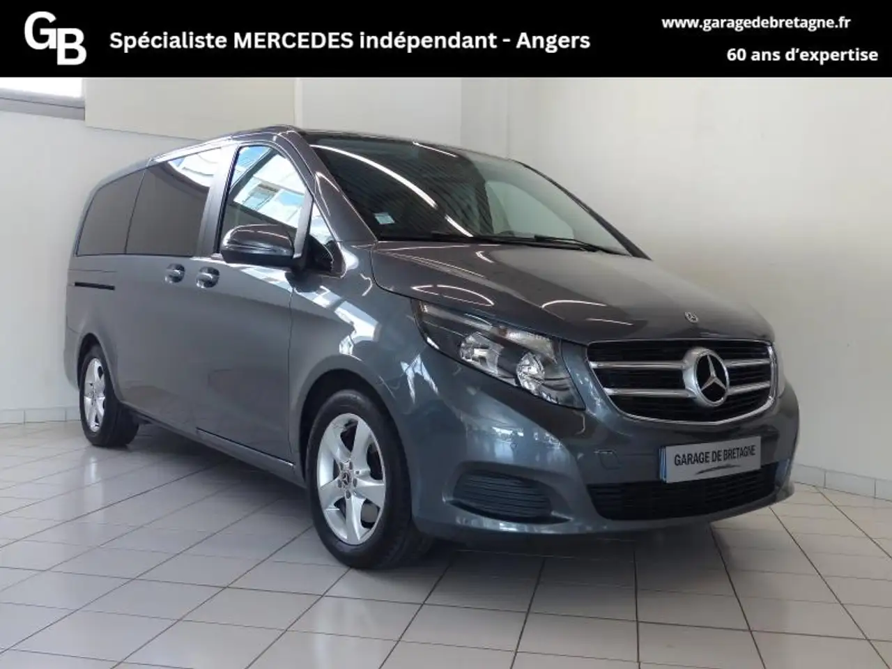 Mercedes-Benz V 220