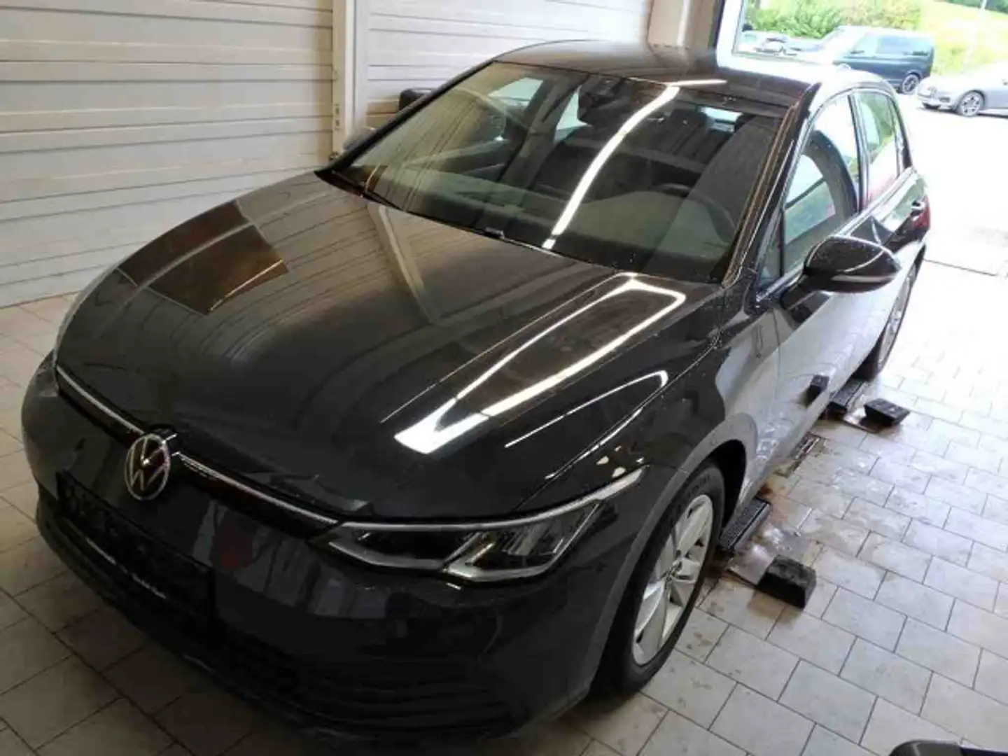 Volkswagen Golf 1.0 eTSI DSG LIFE NAVI ASSIST behMFL Grau - 2