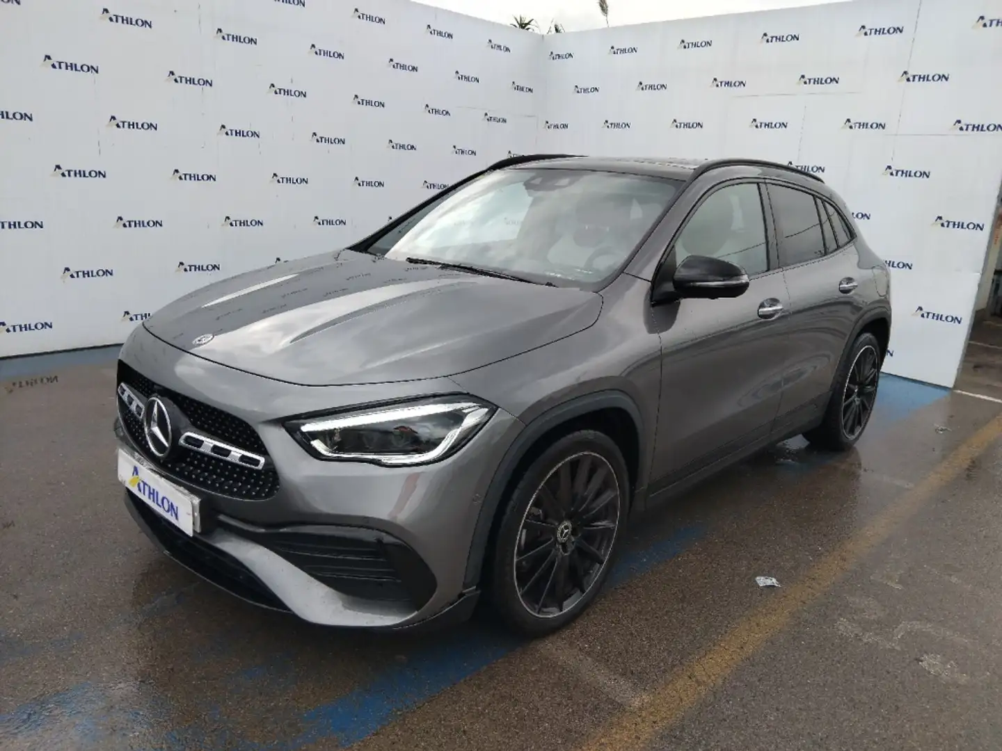 Mercedes-Benz GLA 200 7G-DCT Gris - 1
