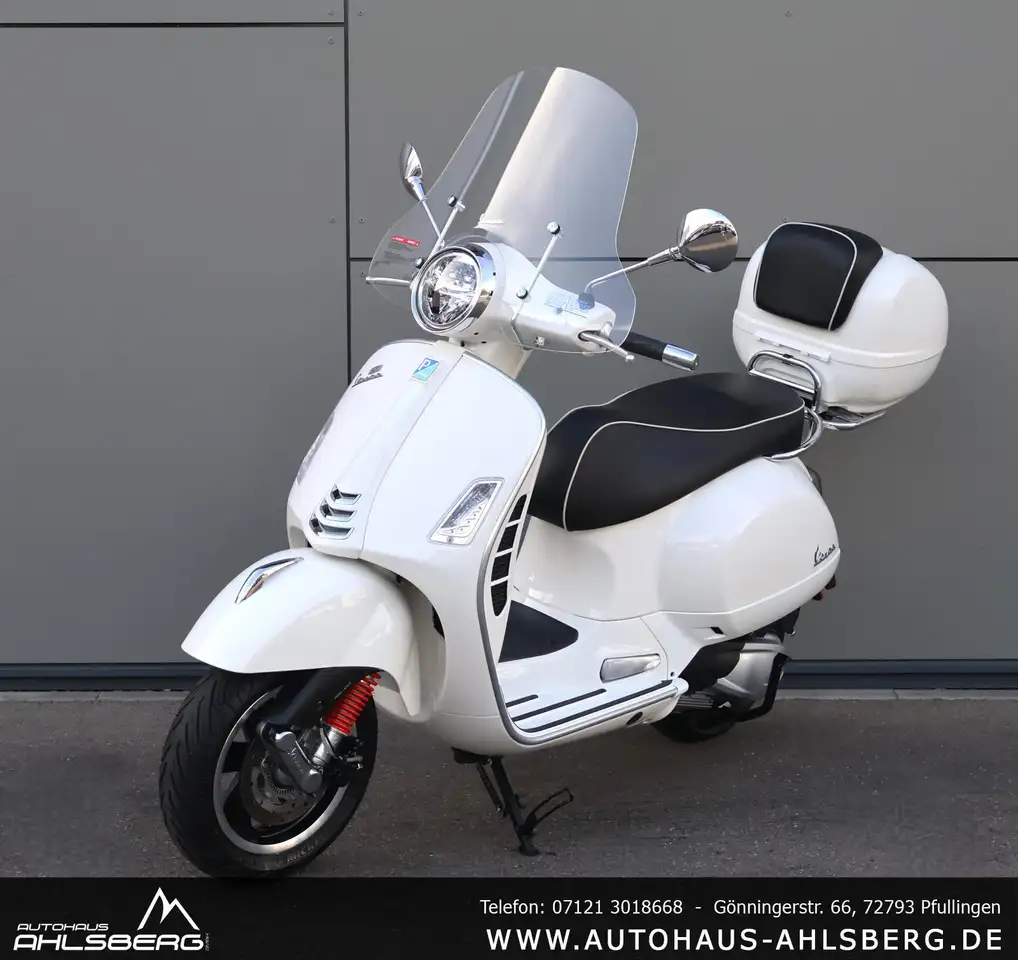 Vespa GTS 300