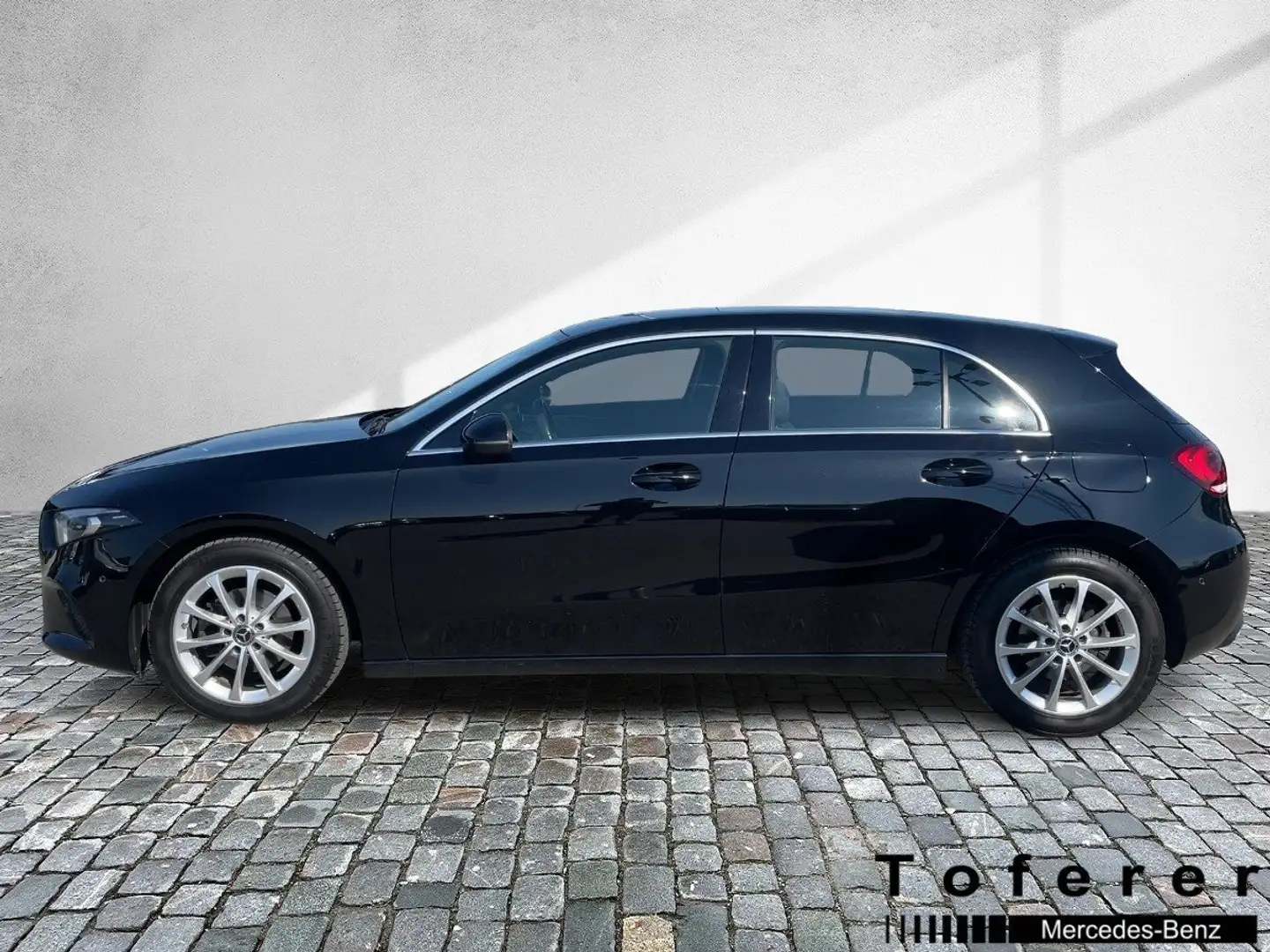 Mercedes-Benz A 180 d Schwarz - 2