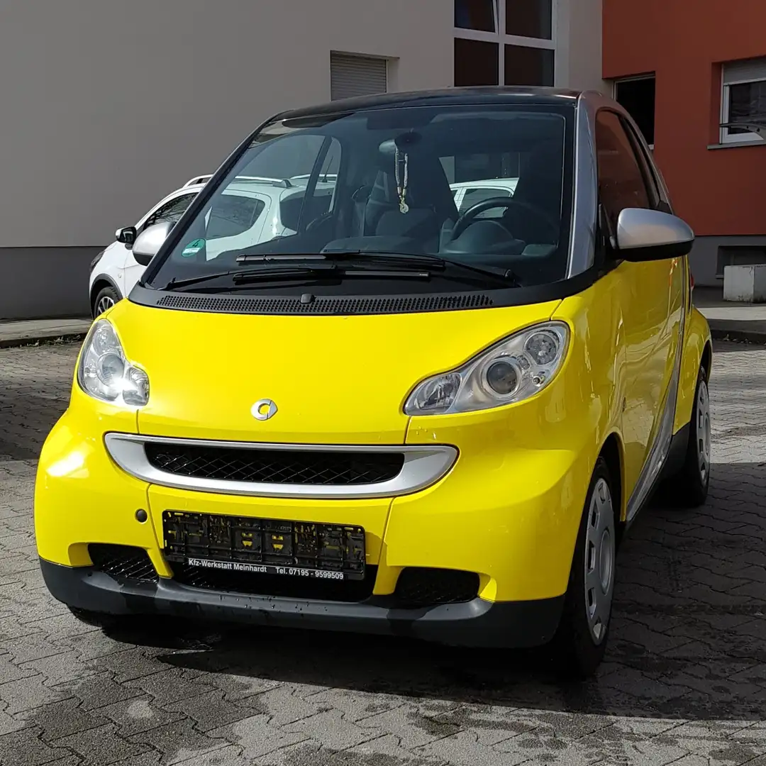 smart forTwo coupe žuta - 1